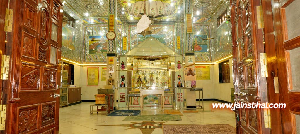Jhajjar Digambar Jain Mandir