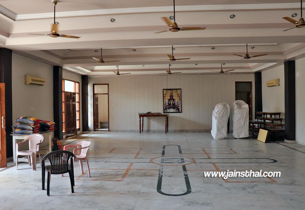 -shree--bhagwan-mahavir-digambar-jain-lal-mandir-.jpg
