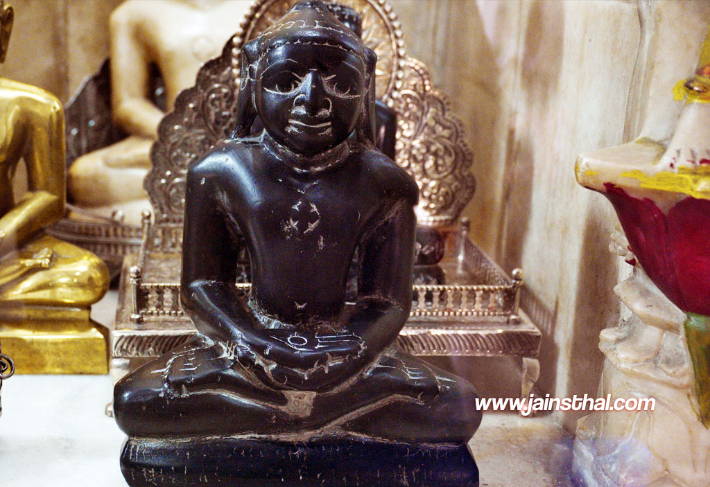 -shri--chandraprabha-jain-atishay-kshetra-behsuma-.jpg