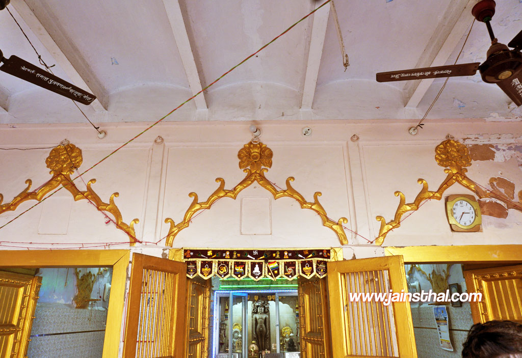 -shri--chandraprabha-jain-atishay-kshetra-behsuma-.jpg