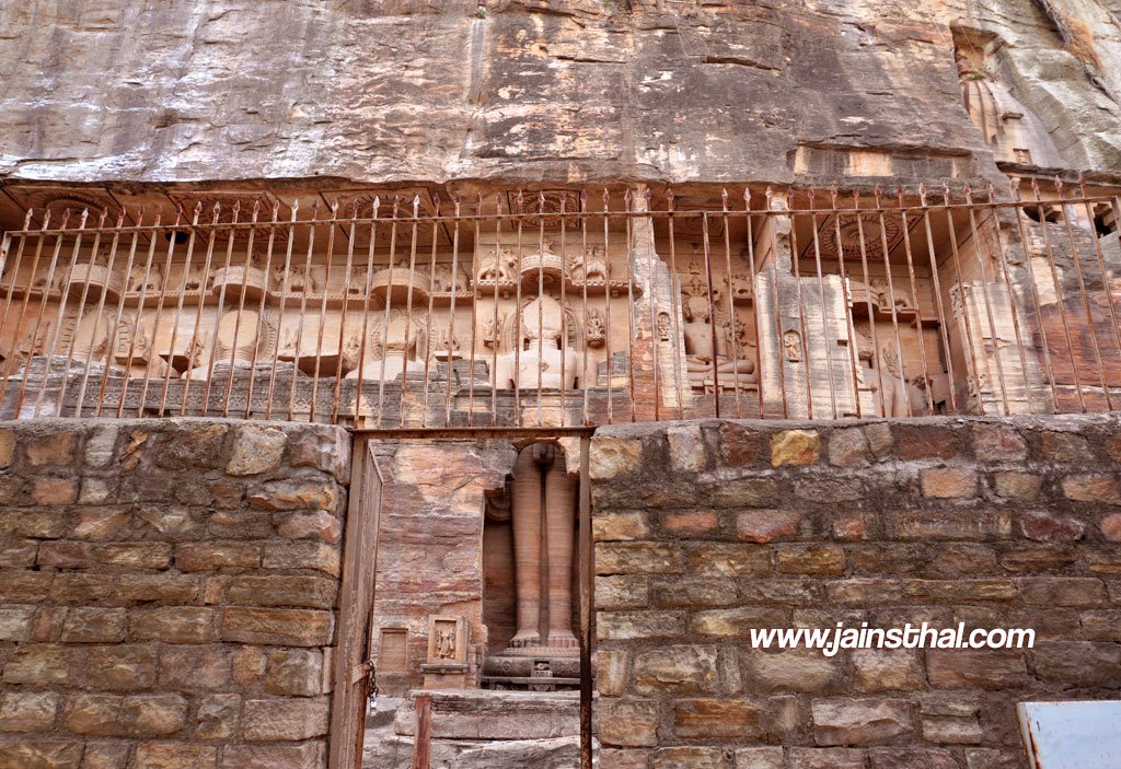 -gopachal-parvat-gwalior-.jpg -gopachal-parvat-gwalior-.jpg