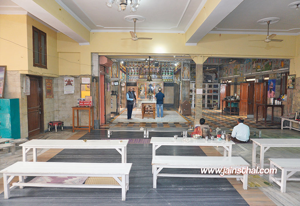 -faridabad-parshwanath-mandir-sector-.jpg