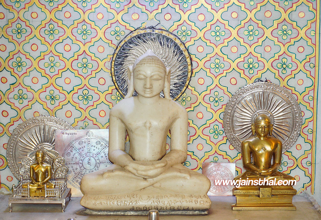 -bhatgaon-digambar-jain-mandir-.jpg