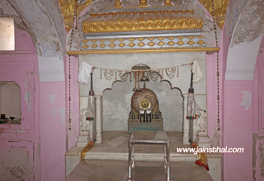-parshvanath-jain-mandir-mandikhera-.jpg