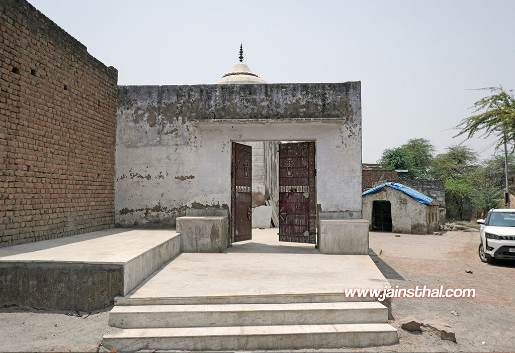 -parshvanath-jain-mandir-mandikhera-.jpg