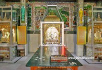 -shree--parshavnath-digambar-jain-atishay-kshetra-jalalabad-.jpg