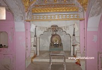 -parshvanath-jain-mandir-mandikhera-.jpg