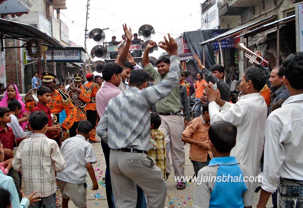 -buria-jain-mandir-shobha-yatra--.jpg